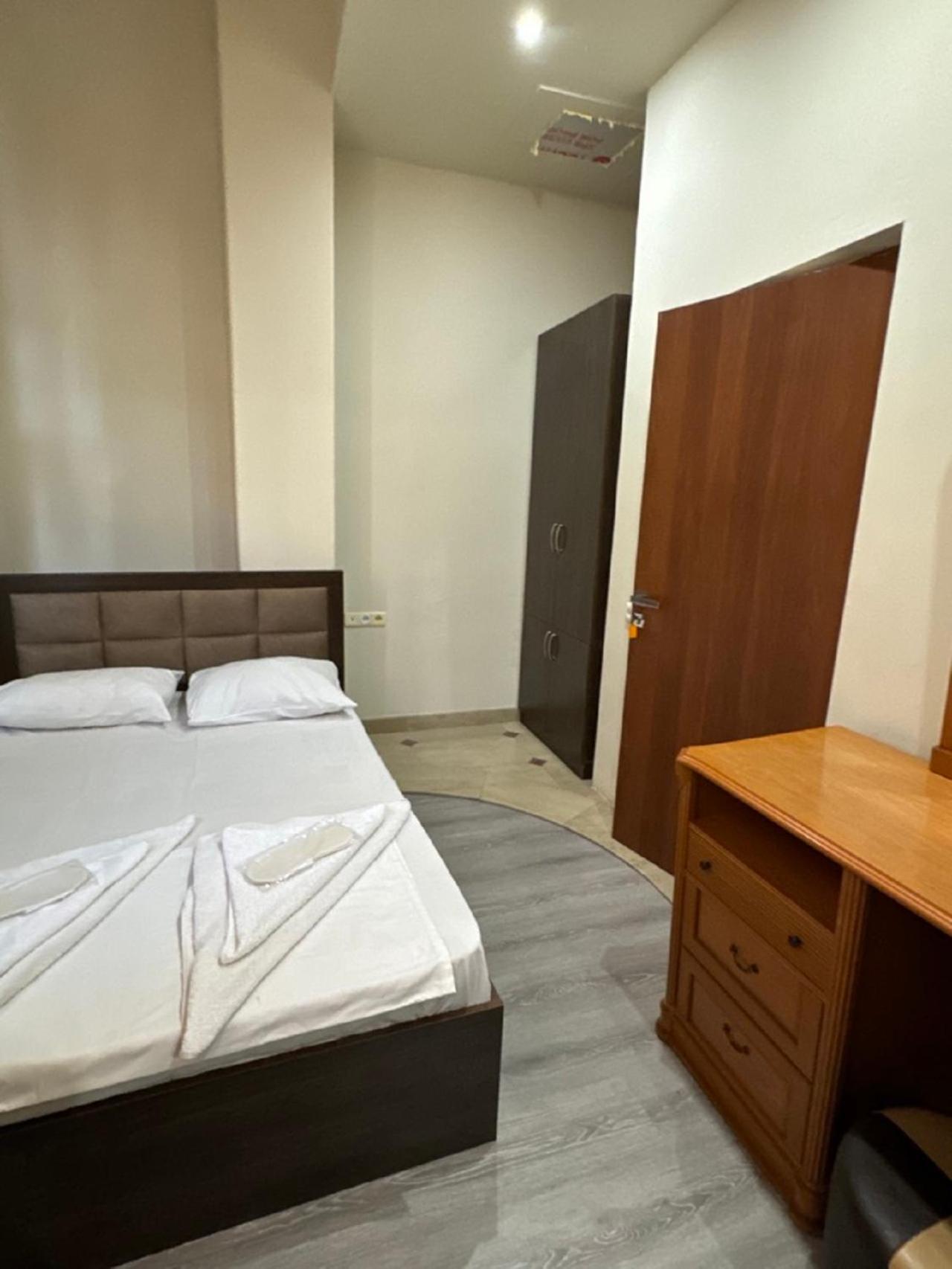 New Bella Hotel Erivan Dış mekan fotoğraf