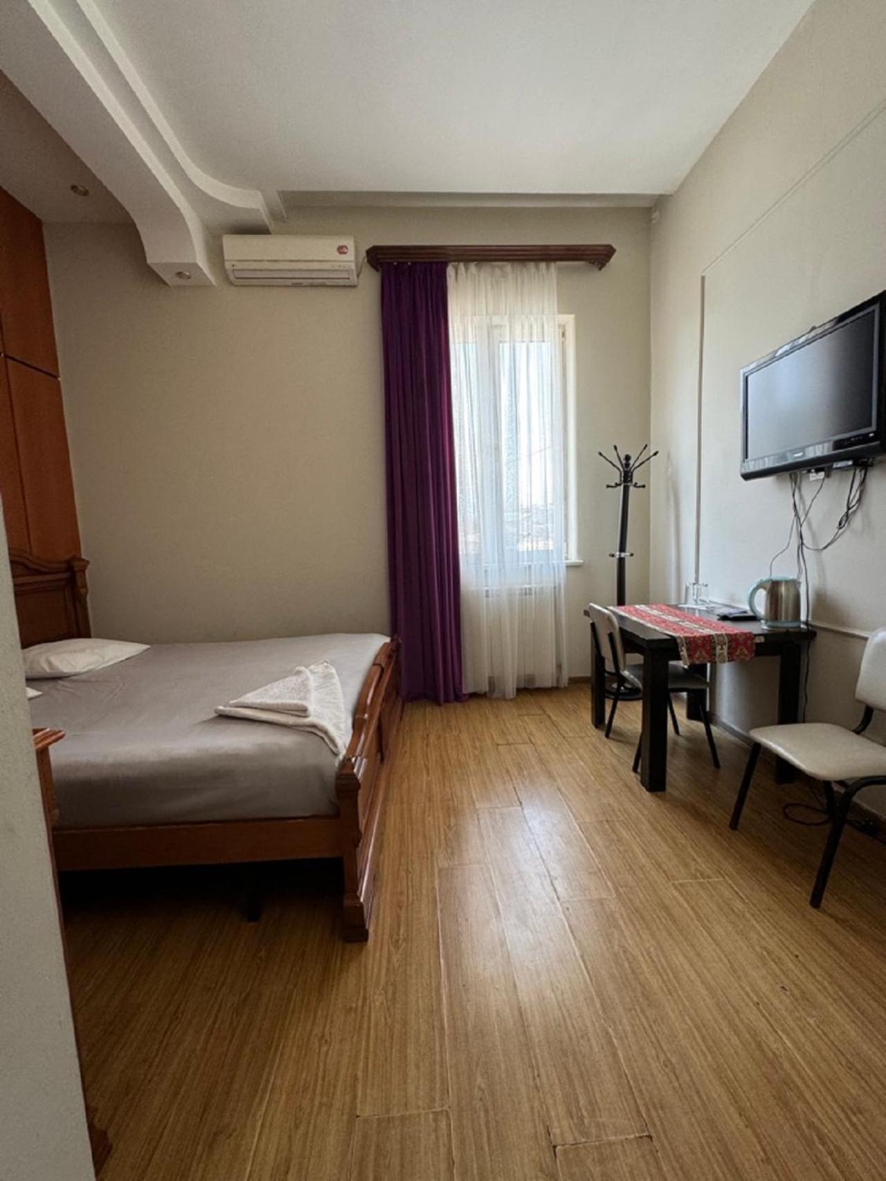 New Bella Hotel Erivan Dış mekan fotoğraf