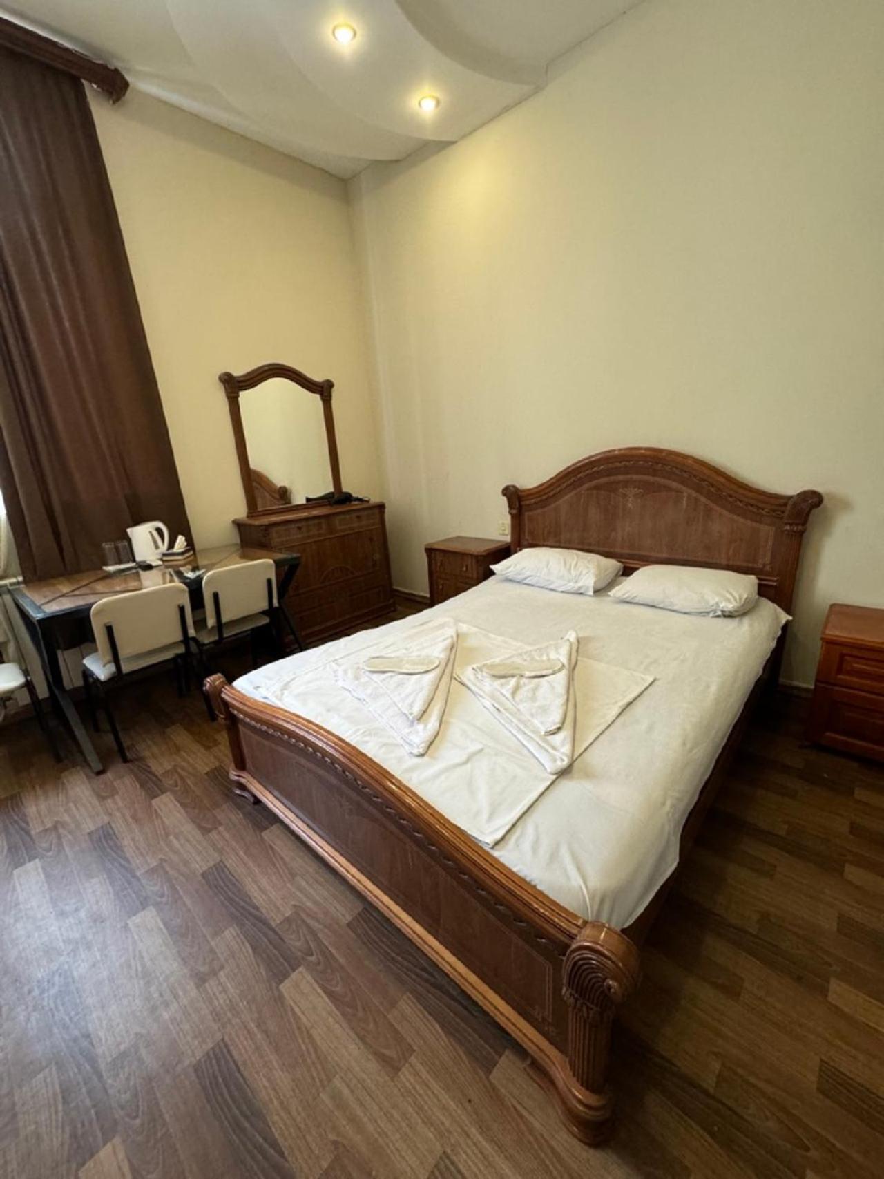 New Bella Hotel Erivan Dış mekan fotoğraf